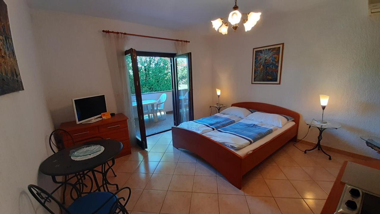 Villa Linet فونتانا المظهر الخارجي الصورة