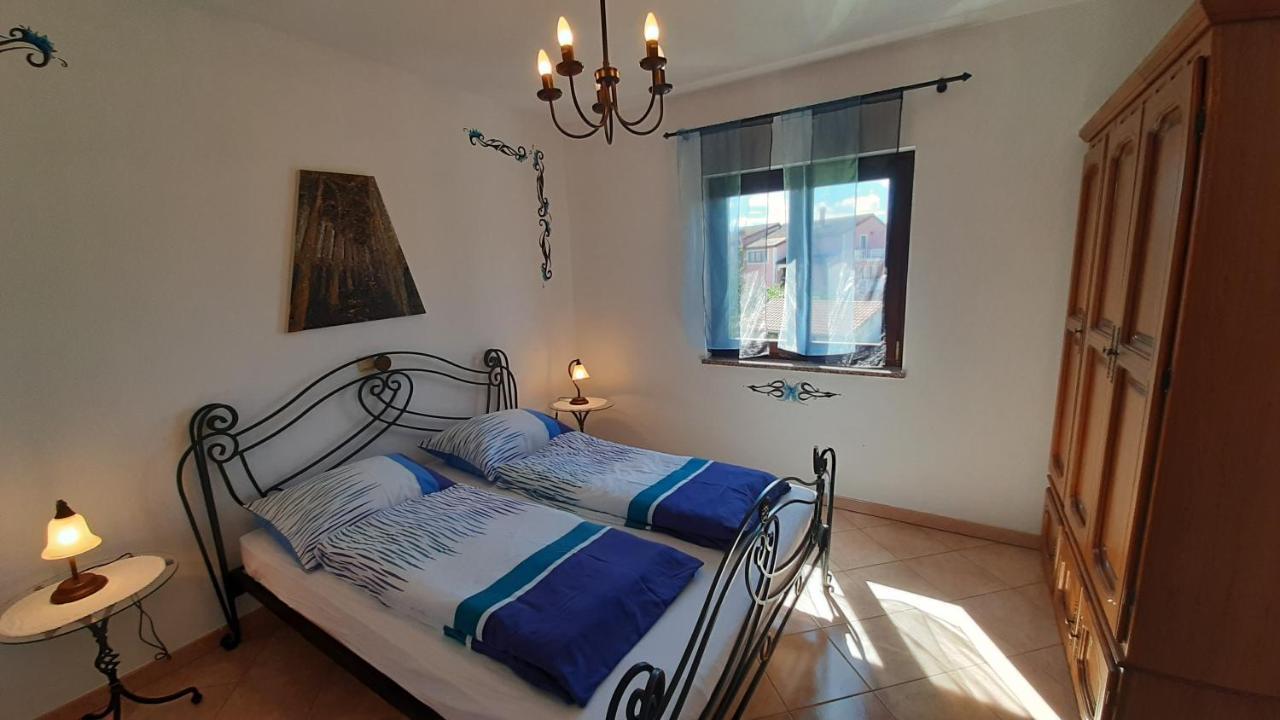 Villa Linet فونتانا المظهر الخارجي الصورة